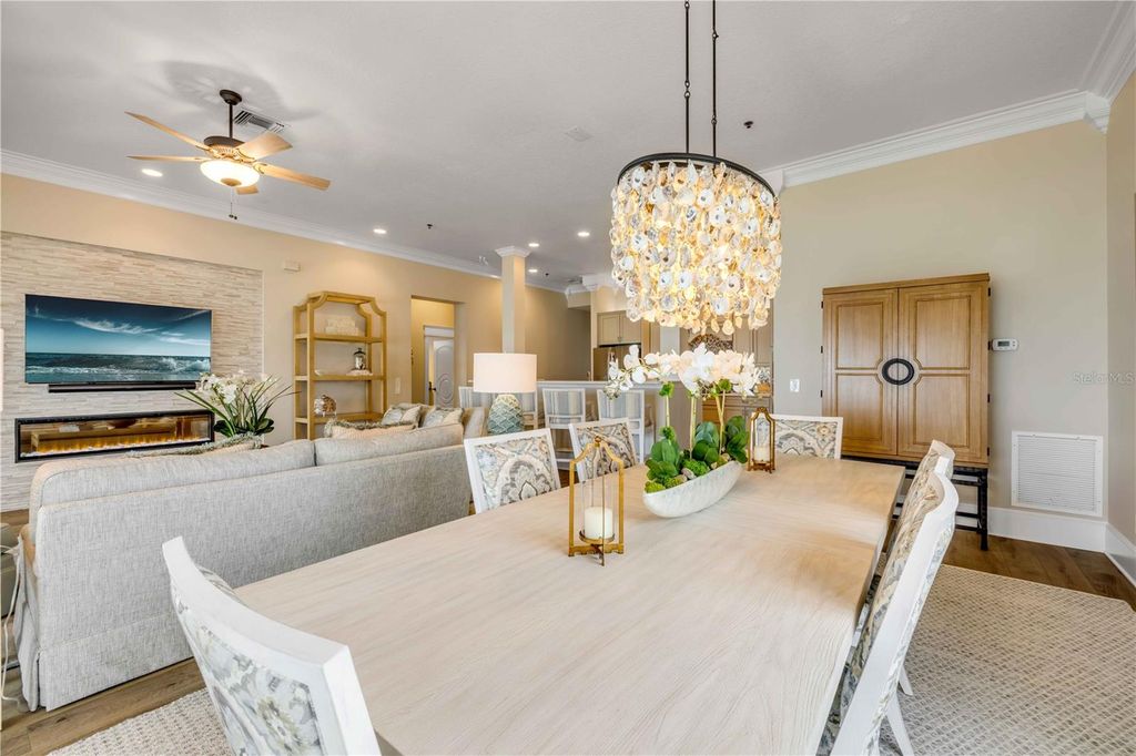 Image 20 of property listing at 423 S ATLANTIC AVENUE 301, New Smyrna Beach, FL 32169