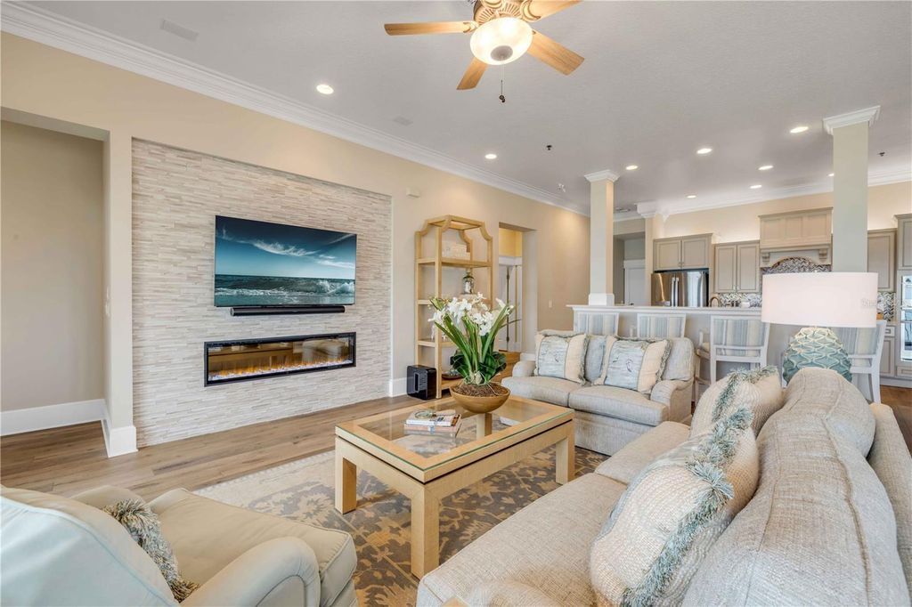 Image 22 of property listing at 423 S ATLANTIC AVENUE 301, New Smyrna Beach, FL 32169