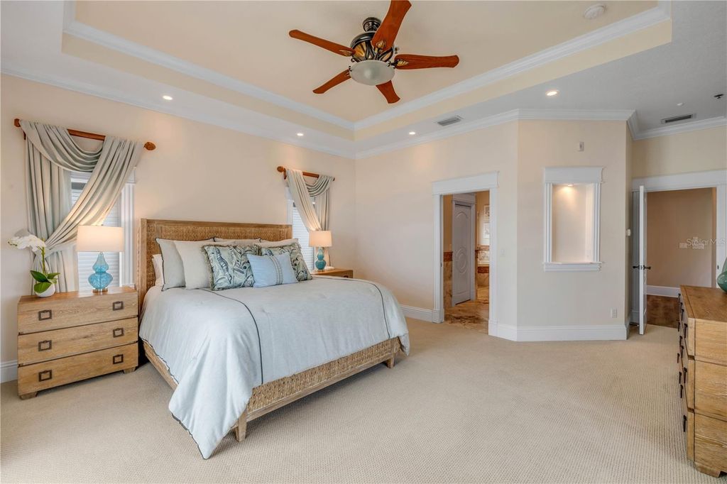 Image 28 of property listing at 423 S ATLANTIC AVENUE 301, New Smyrna Beach, FL 32169