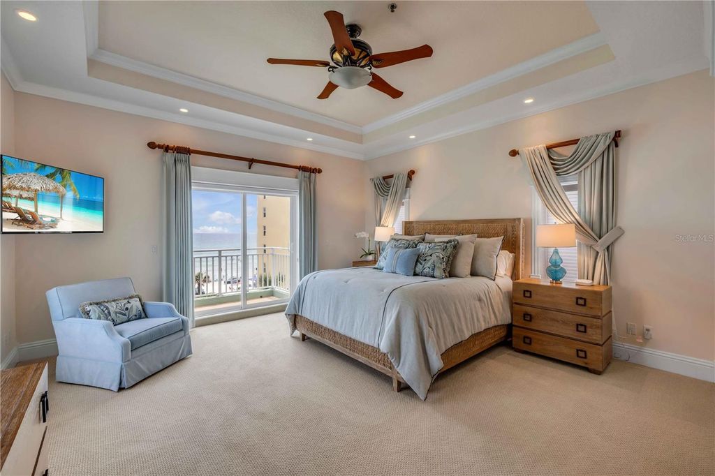 Image 30 of property listing at 423 S ATLANTIC AVENUE 301, New Smyrna Beach, FL 32169