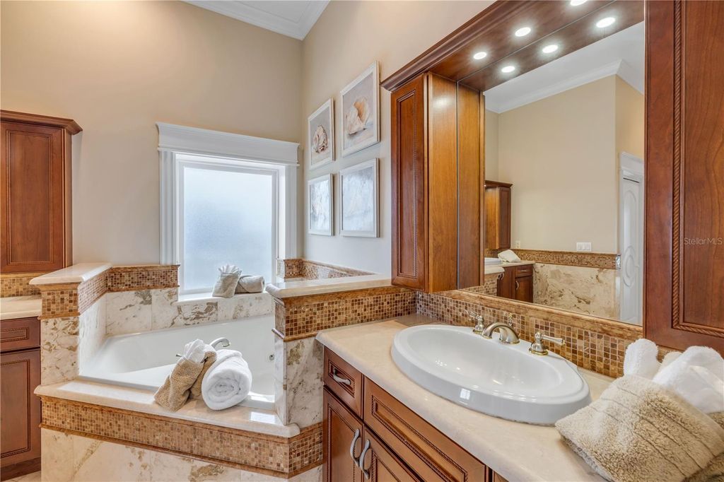 Image 36 of property listing at 423 S ATLANTIC AVENUE 301, New Smyrna Beach, FL 32169