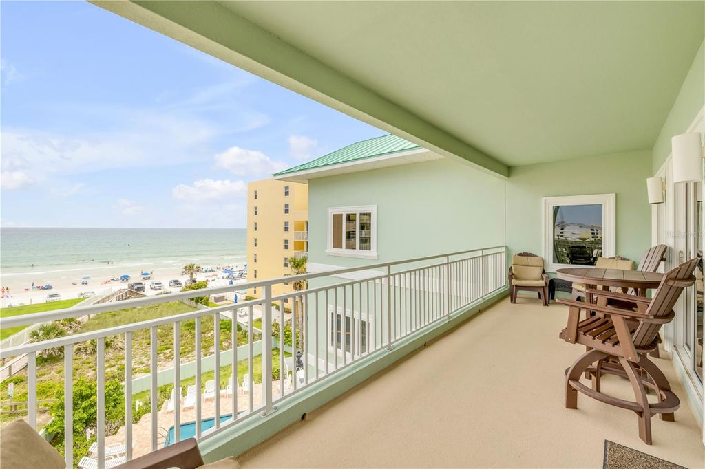 Image 49 of property listing at 423 S ATLANTIC AVENUE 301, New Smyrna Beach, FL 32169