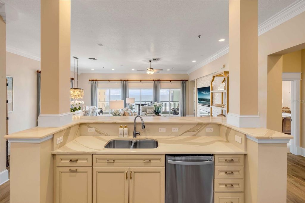 Image 10 of property listing at 423 S ATLANTIC AVENUE 301, New Smyrna Beach, FL 32169