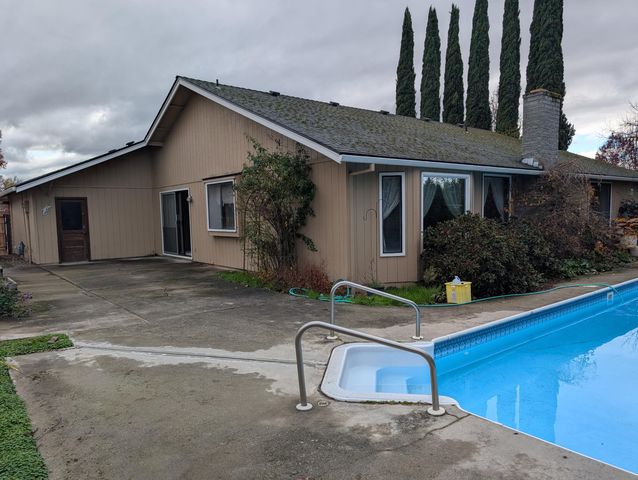 3349 Bryson Way, Medford, OR 97504