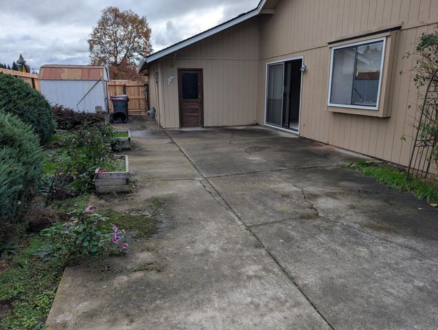 3349 Bryson Way, Medford, OR 97504