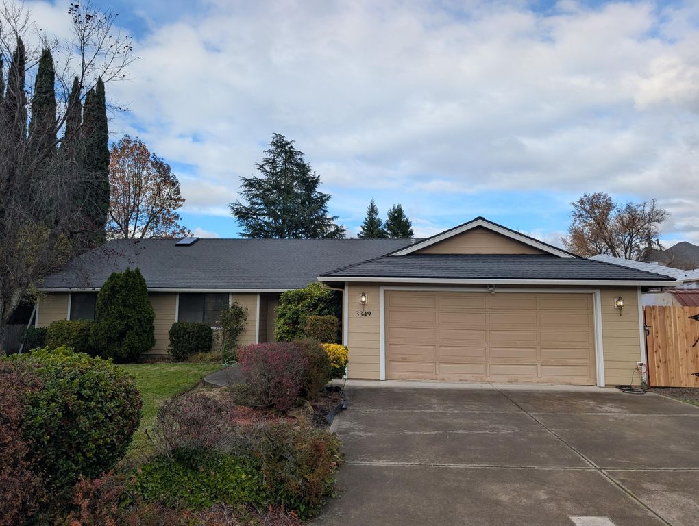 3349 Bryson Way, Medford, OR 97504