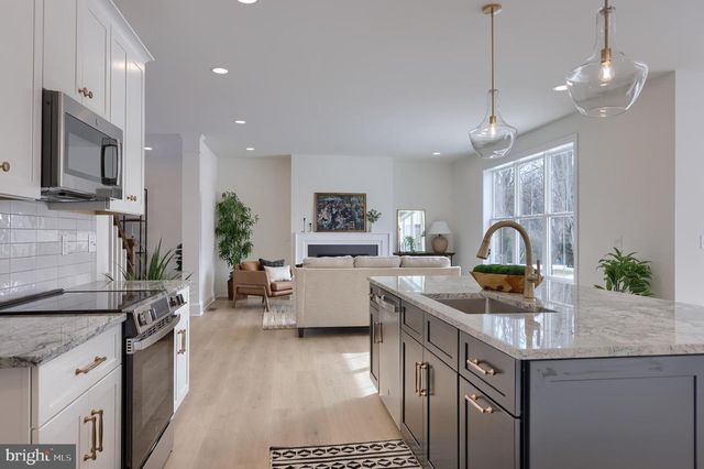 308 MEADIA AVE, Lancaster, PA 17602