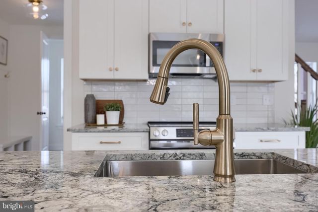 308 MEADIA AVE, Lancaster, PA 17602