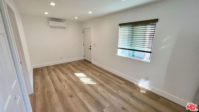 5527 W 83rd Street, Los Angeles, CA 90045