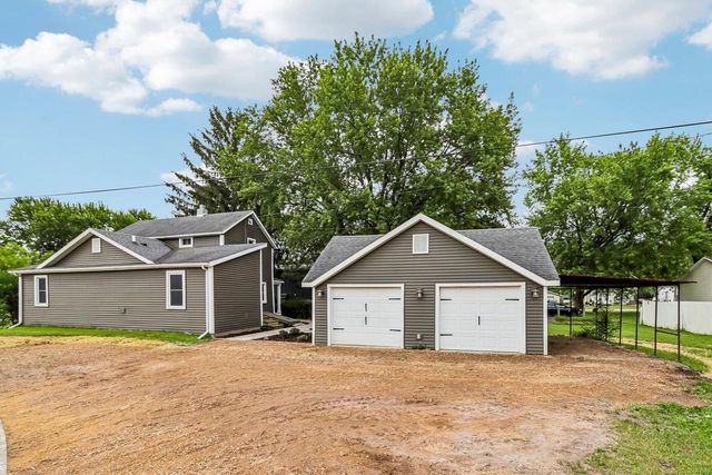 309 Cedar Street, Baraboo, WI 53913