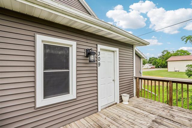 309 Cedar Street, Baraboo, WI 53913