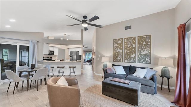 8706 11TH AVENUE PLACE NW, Bradenton, FL 34209