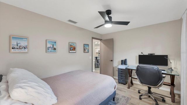 8706 11TH AVENUE PLACE NW, Bradenton, FL 34209