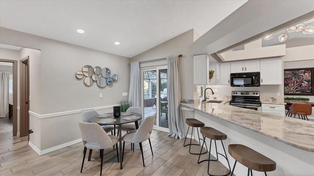 Image 15 of property listing at 8706 11TH AVENUE PLACE NW, Bradenton, FL 34209