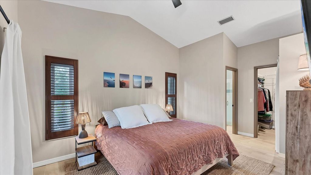 Image 21 of property listing at 8706 11TH AVENUE PLACE NW, Bradenton, FL 34209