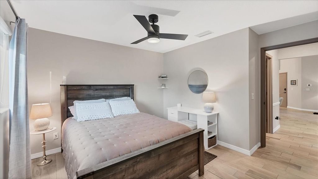 Image 24 of property listing at 8706 11TH AVENUE PLACE NW, Bradenton, FL 34209