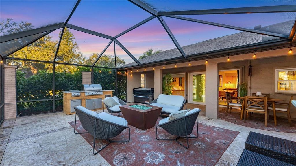 Image 30 of property listing at 8706 11TH AVENUE PLACE NW, Bradenton, FL 34209