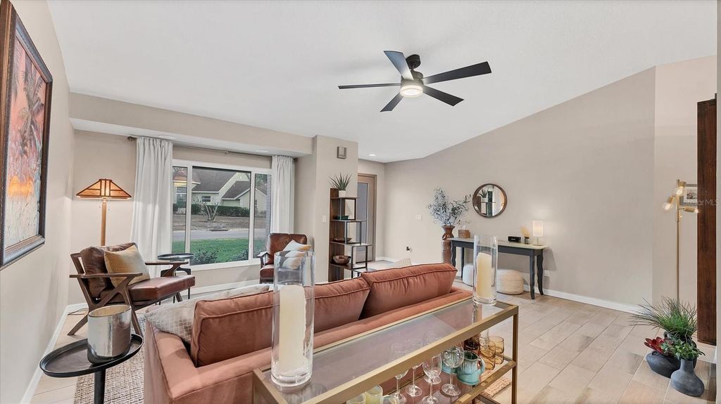 Image 9 of property listing at 8706 11TH AVENUE PLACE NW, Bradenton, FL 34209