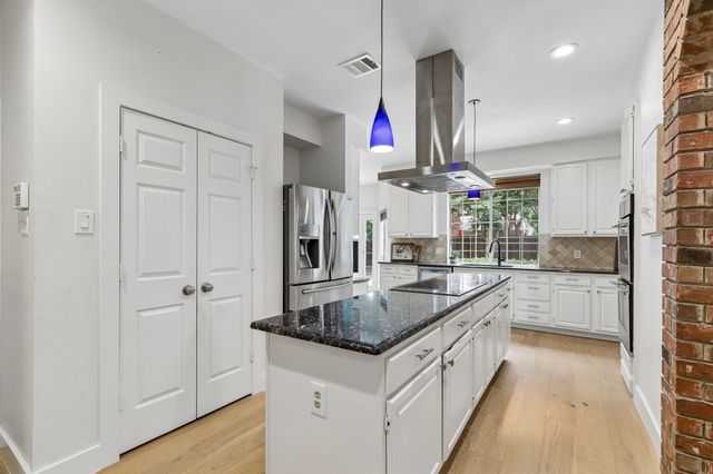 2902 Stonepointe, Mckinney, TX 75072