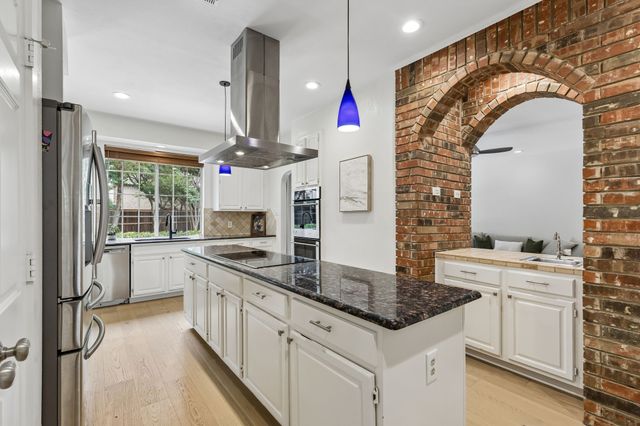 2902 Stonepointe, Mckinney, TX 75072