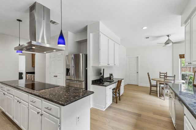 2902 Stonepointe, Mckinney, TX 75072