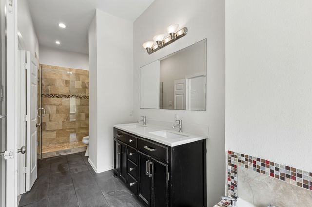 2902 Stonepointe, Mckinney, TX 75072