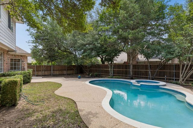 2902 Stonepointe, Mckinney, TX 75072