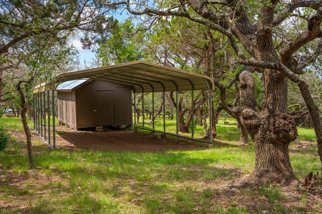 1006 Sundance Ridge DR, Dripping Springs, TX 78620