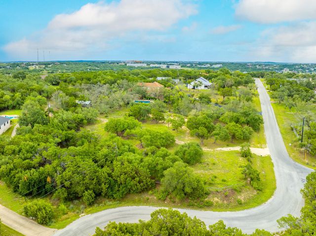 1006 Sundance Ridge DR, Dripping Springs, TX 78620