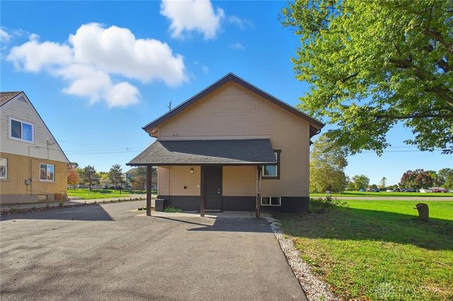 2520 Harshman Road, Dayton, OH 45424