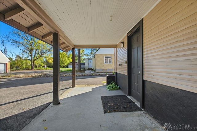 2520 Harshman Road, Dayton, OH 45424