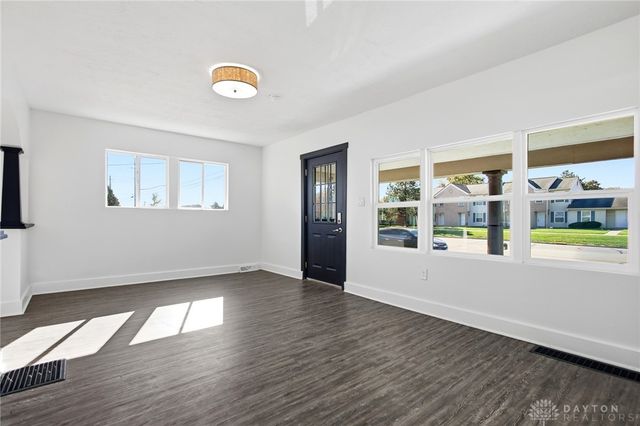 2520 Harshman Road, Dayton, OH 45424