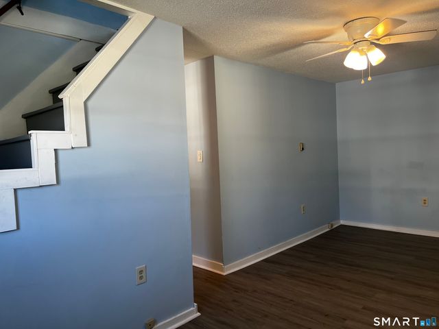 40 Portland Avenue 1, Old Lyme, CT 06371