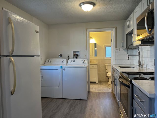 40 Portland Avenue 1, Old Lyme, CT 06371