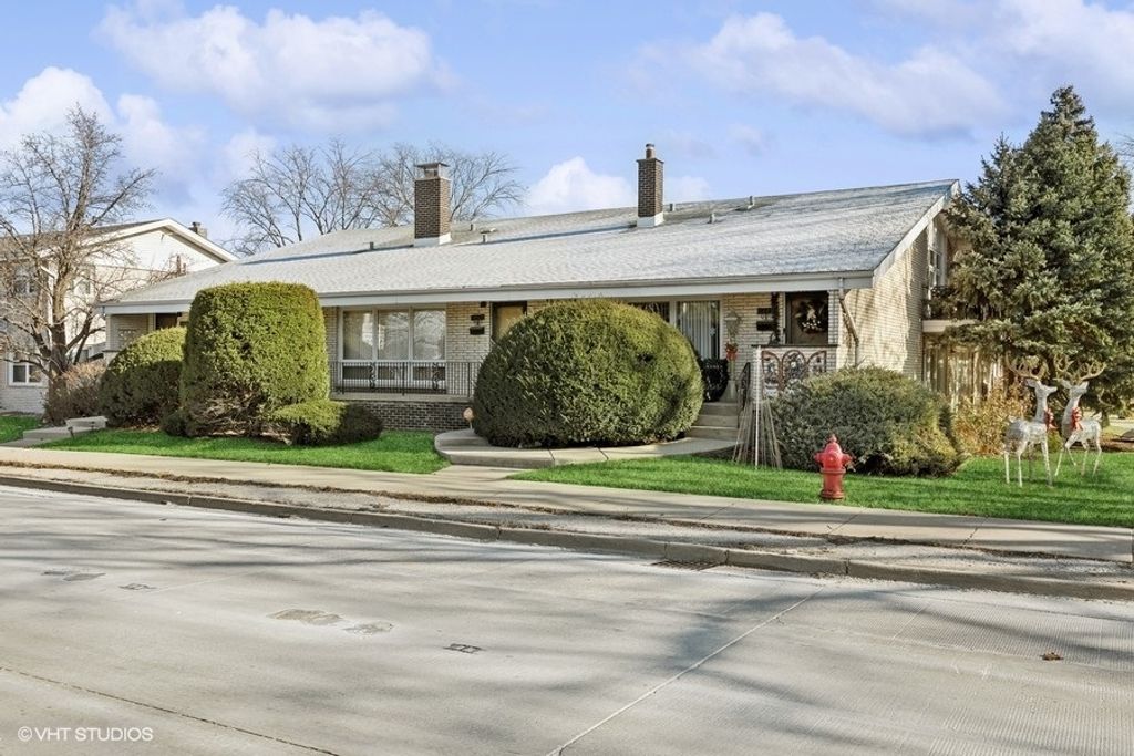 1245 S Mannheim Road, Westchester, IL 60154