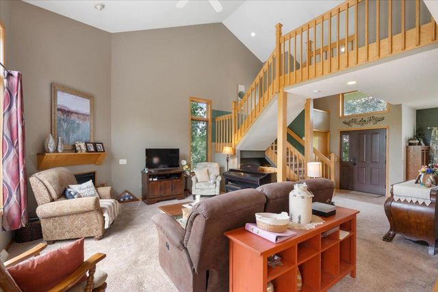 1887 Frawley Drive, Sun Prairie, WI 53590