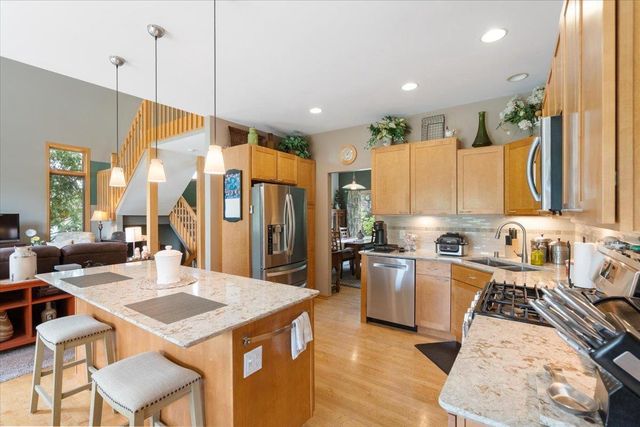 1887 Frawley Drive, Sun Prairie, WI 53590