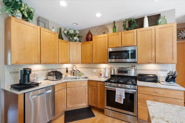 1887 Frawley Drive, Sun Prairie, WI 53590