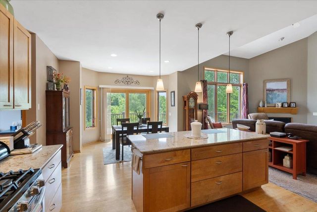1887 Frawley Drive, Sun Prairie, WI 53590