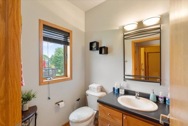 1887 Frawley Drive, Sun Prairie, WI 53590