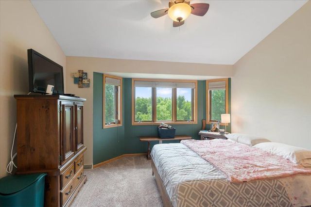 1887 Frawley Drive, Sun Prairie, WI 53590