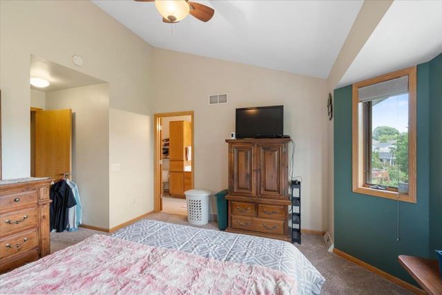 1887 Frawley Drive, Sun Prairie, WI 53590