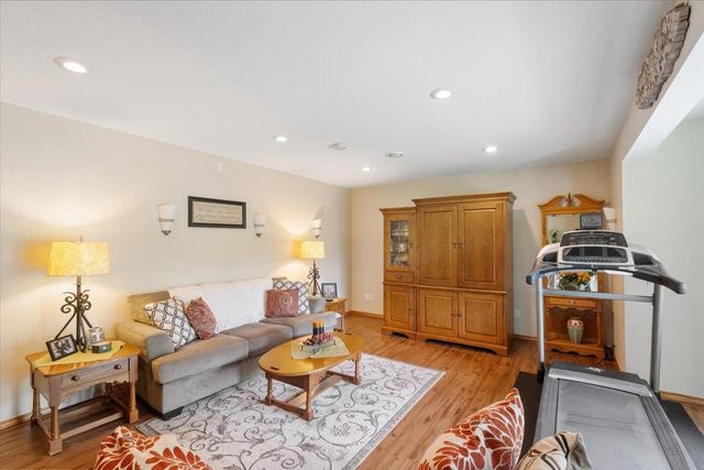 1887 Frawley Drive, Sun Prairie, WI 53590