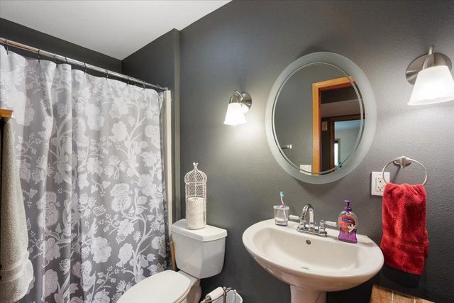 1887 Frawley Drive, Sun Prairie, WI 53590