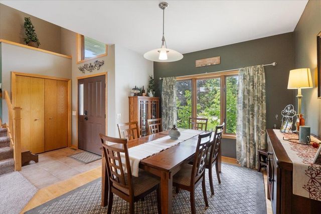 1887 Frawley Drive, Sun Prairie, WI 53590