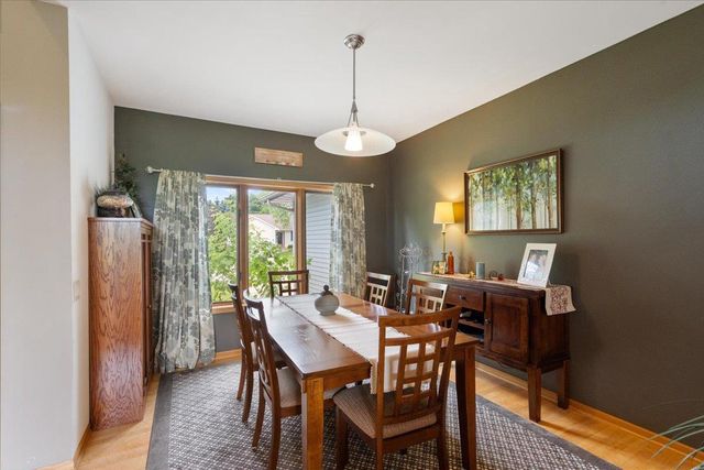 1887 Frawley Drive, Sun Prairie, WI 53590