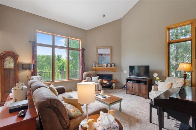 1887 Frawley Drive, Sun Prairie, WI 53590