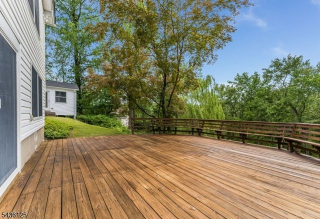 7 Sky View Garden Rd, Clinton Twp., NJ 08833