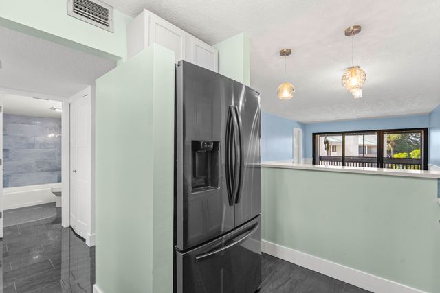 412 Southwind Drive B2, North Palm Beach, FL 33408