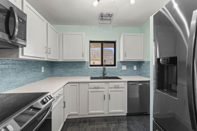 412 Southwind Drive B2, North Palm Beach, FL 33408
